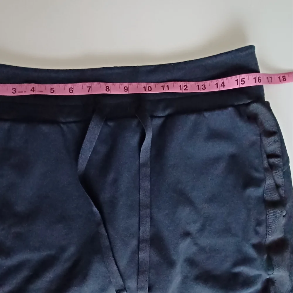 Athleta Metro Downtown Skort Navy Blue Women's Sz Medium - Picture 7 of 9